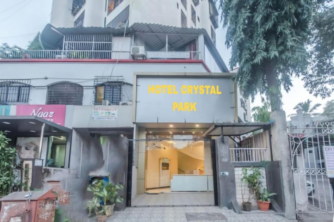 Hotel Crystal Park Near Nesco Exhibition Center Mumbai  Buitenkant foto